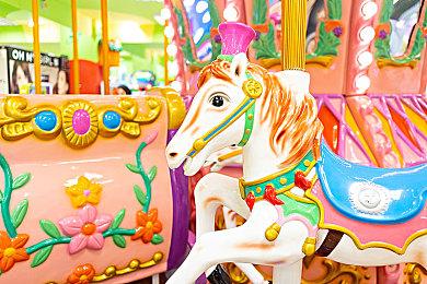 网易《光遇》手游打击外挂：封禁34万个违规账号